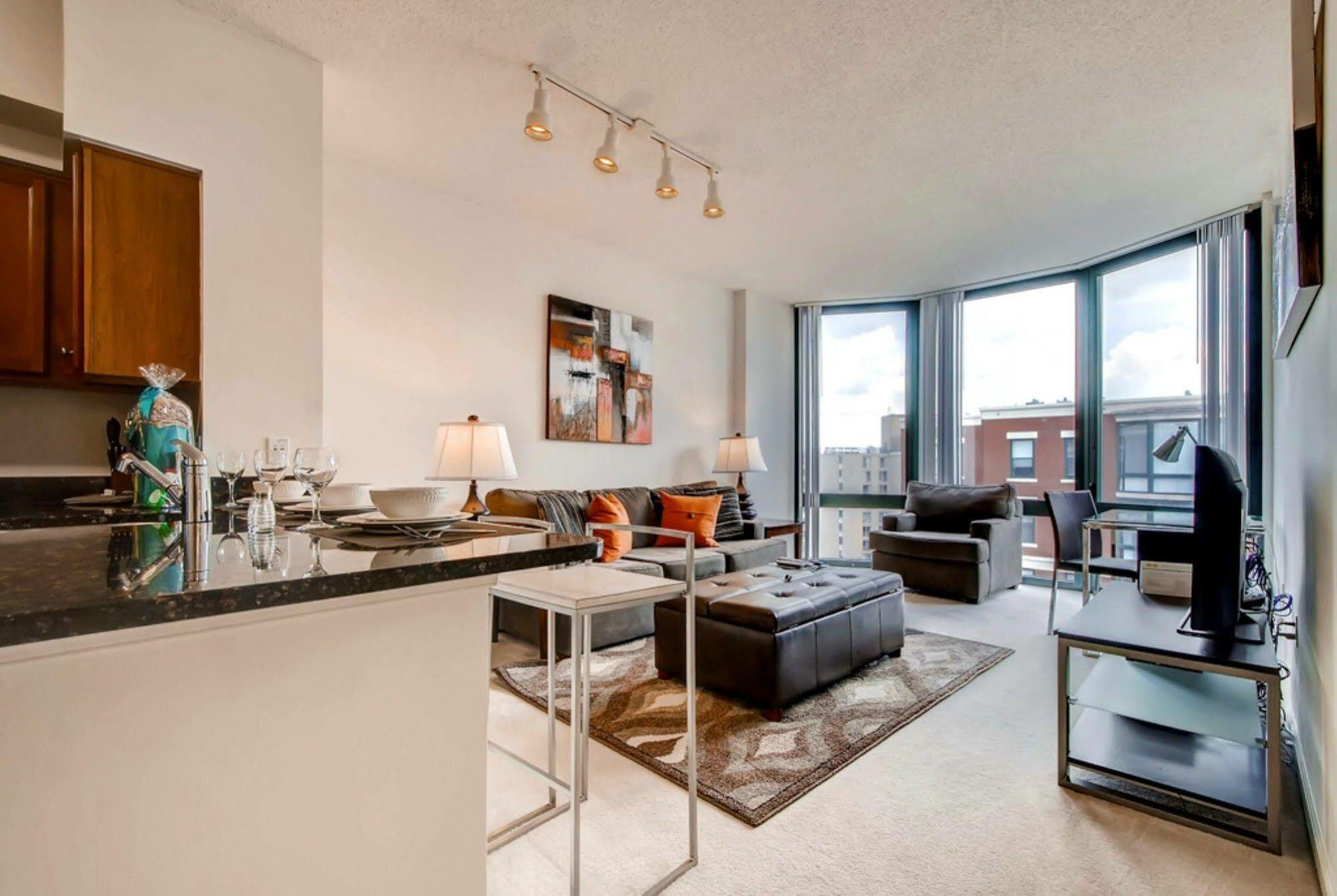 Global Luxury Suites At Thomas Circle Washington Exterior foto