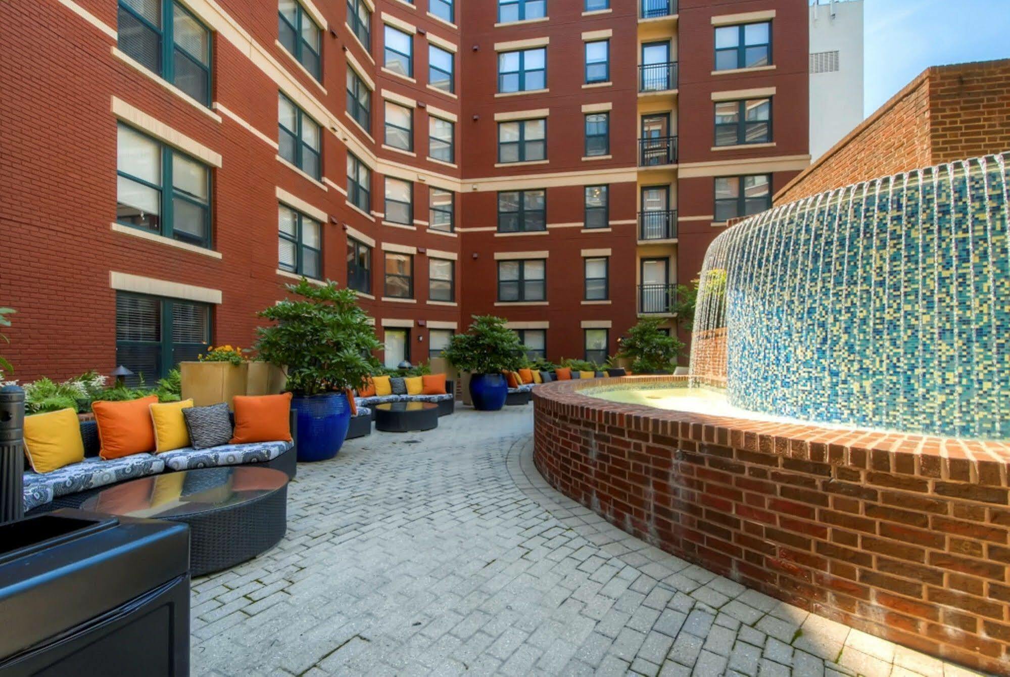 Global Luxury Suites At Thomas Circle Washington Exterior foto