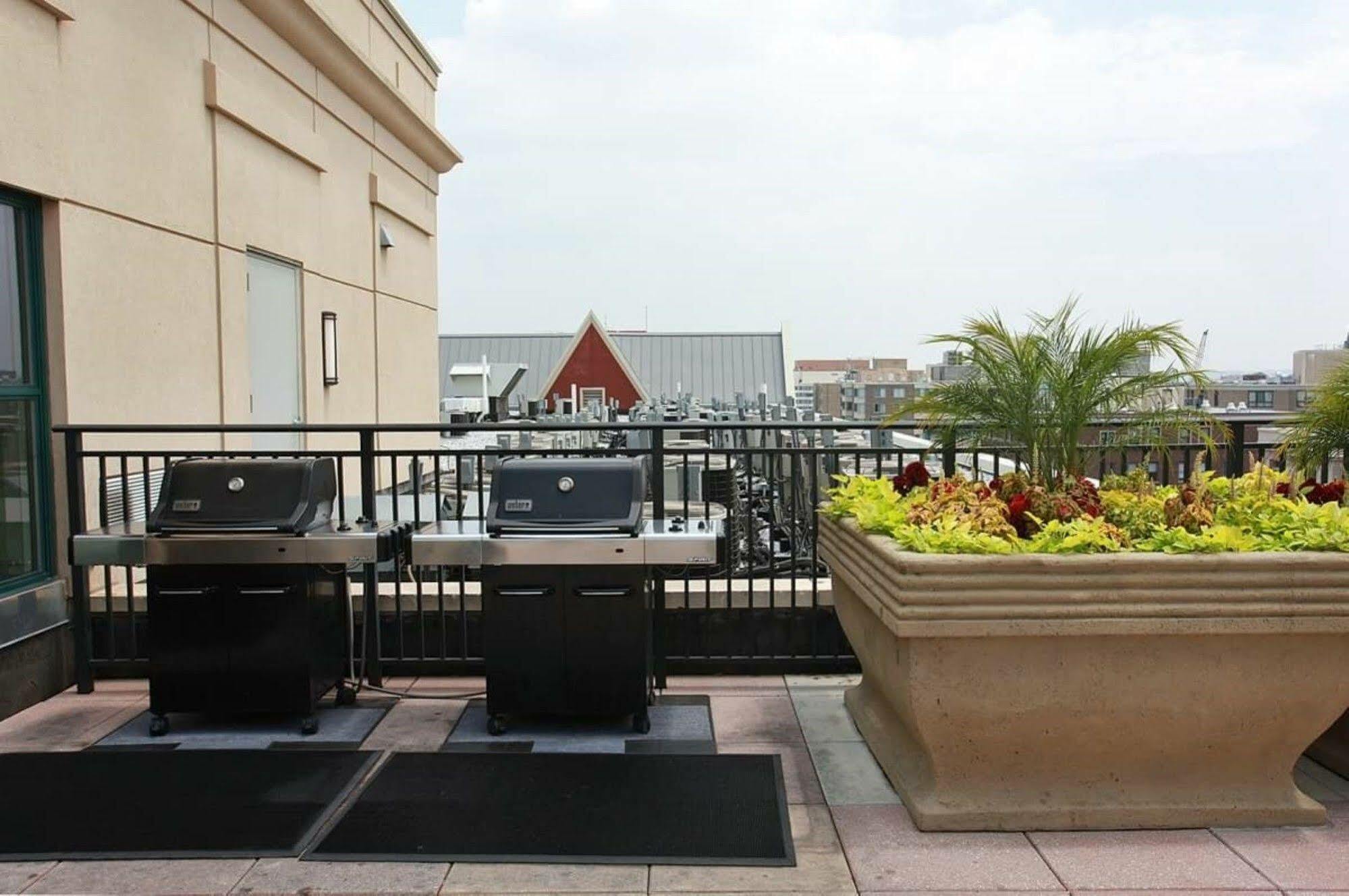 Global Luxury Suites At Thomas Circle Washington Exterior foto